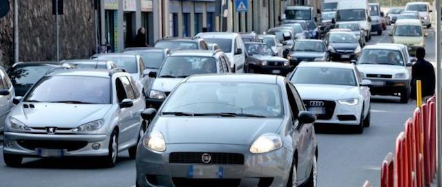 2526062-traffico