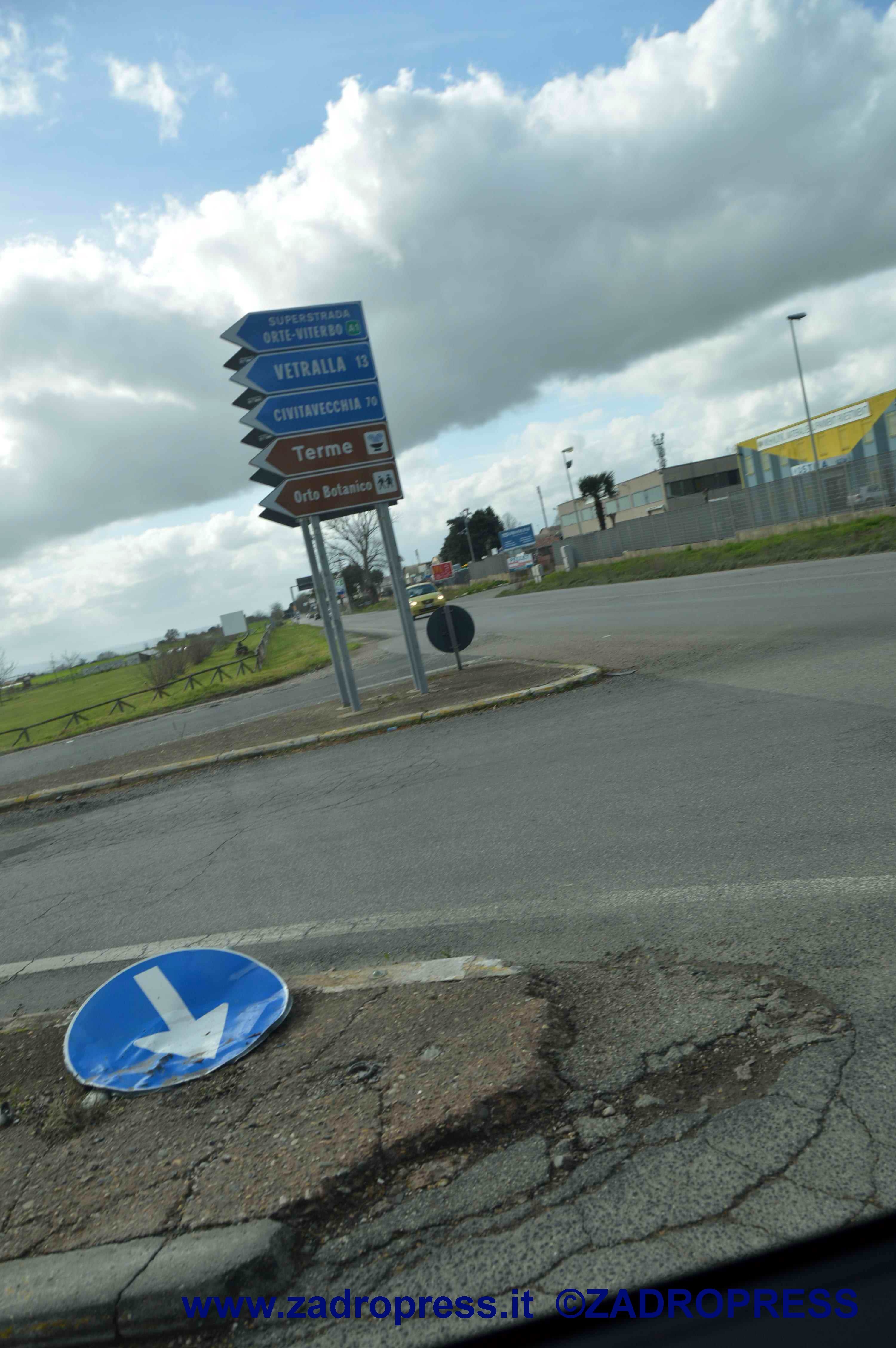 strade a pezzi