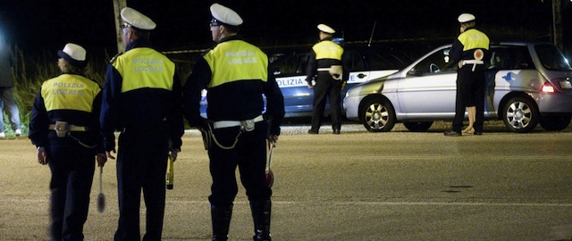 vigili-urbani-servizio-notturno