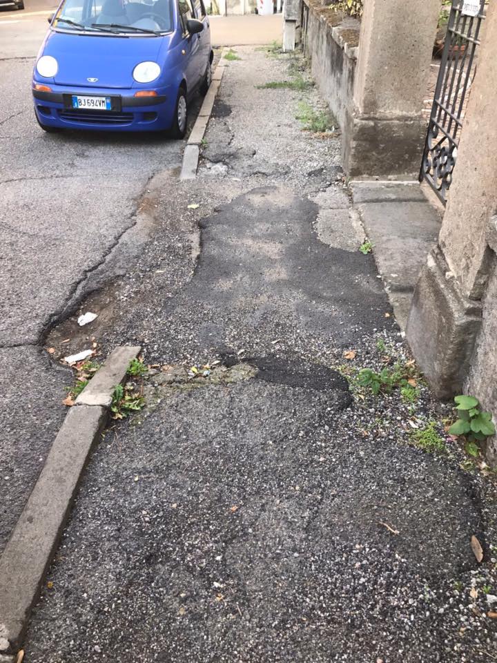 Piazza Crispi 2