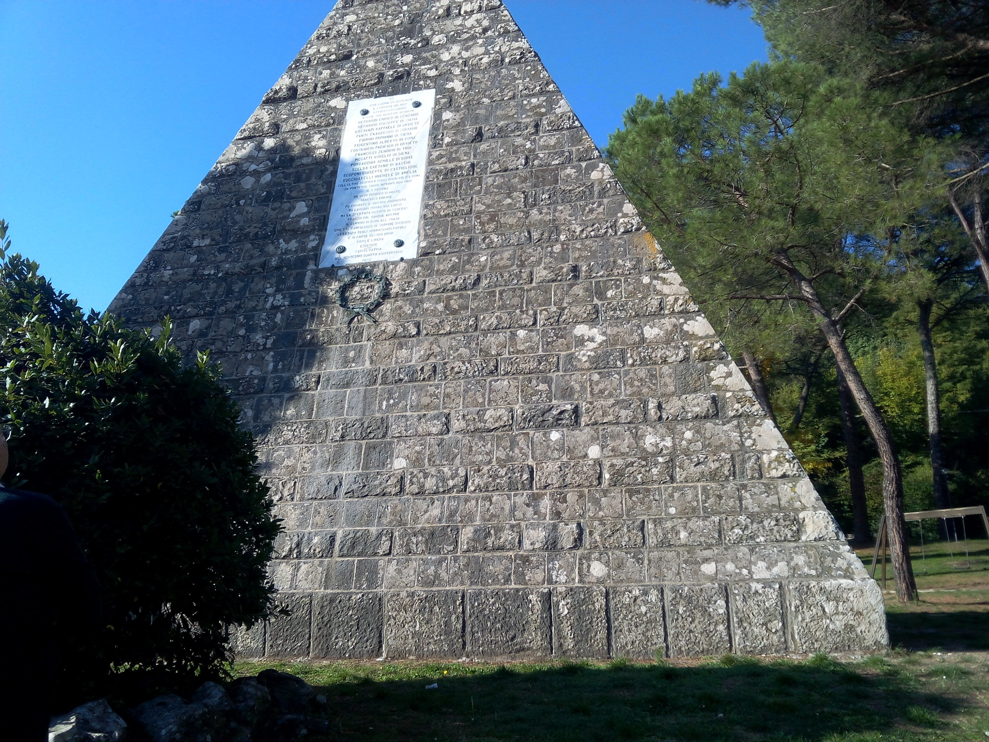 Bagnoregio Monumento ossario garibaldino 1867