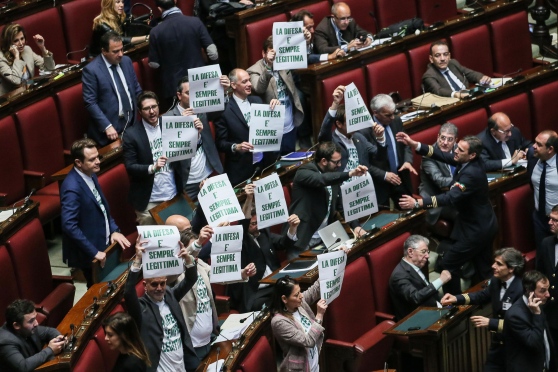 Foto durante approvazione alla Camera