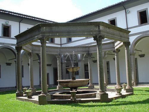 Chiostro medievale