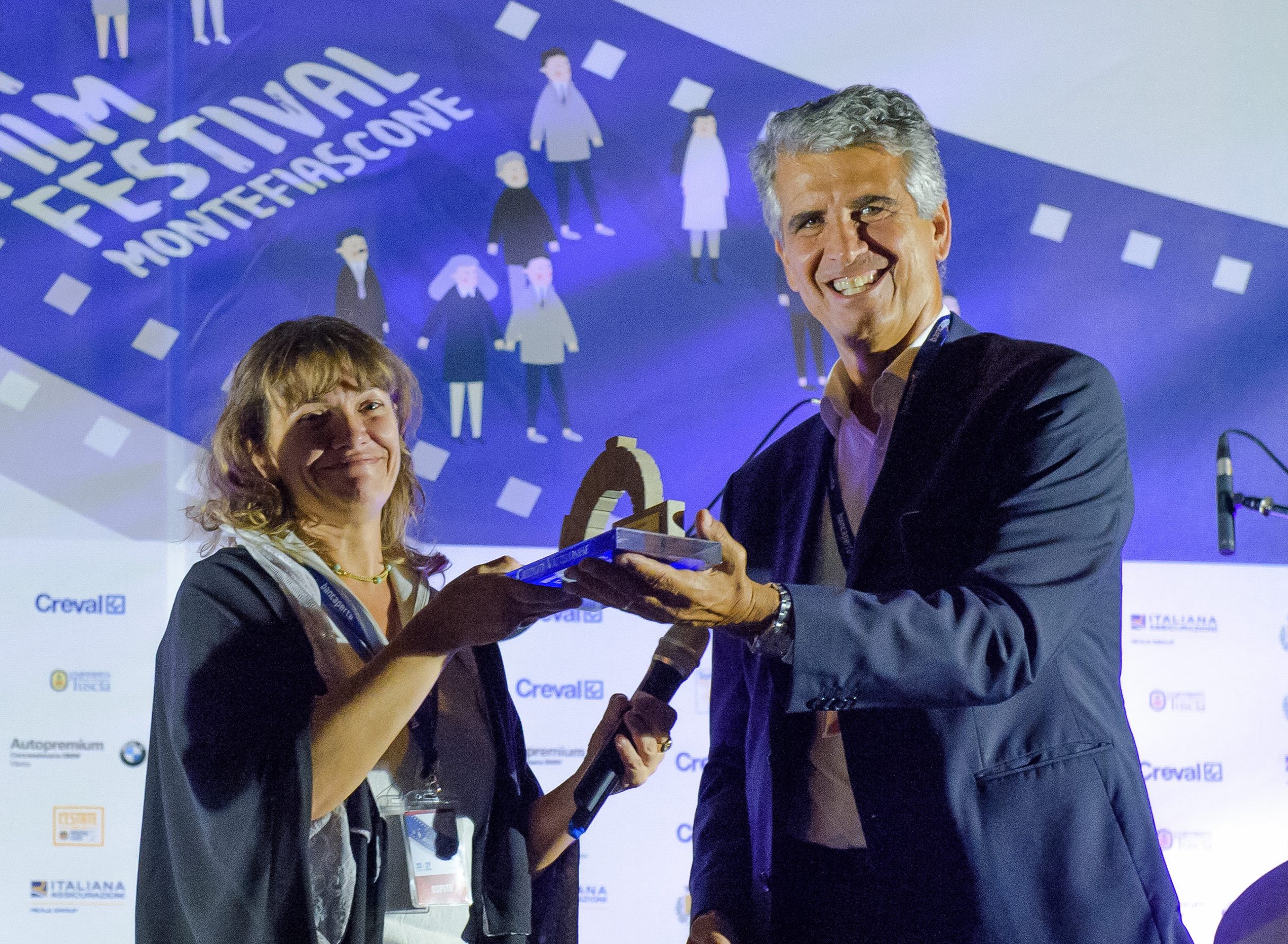 EFF Paola Randi riceve larco d'Oro Miglior Lungometraggio
