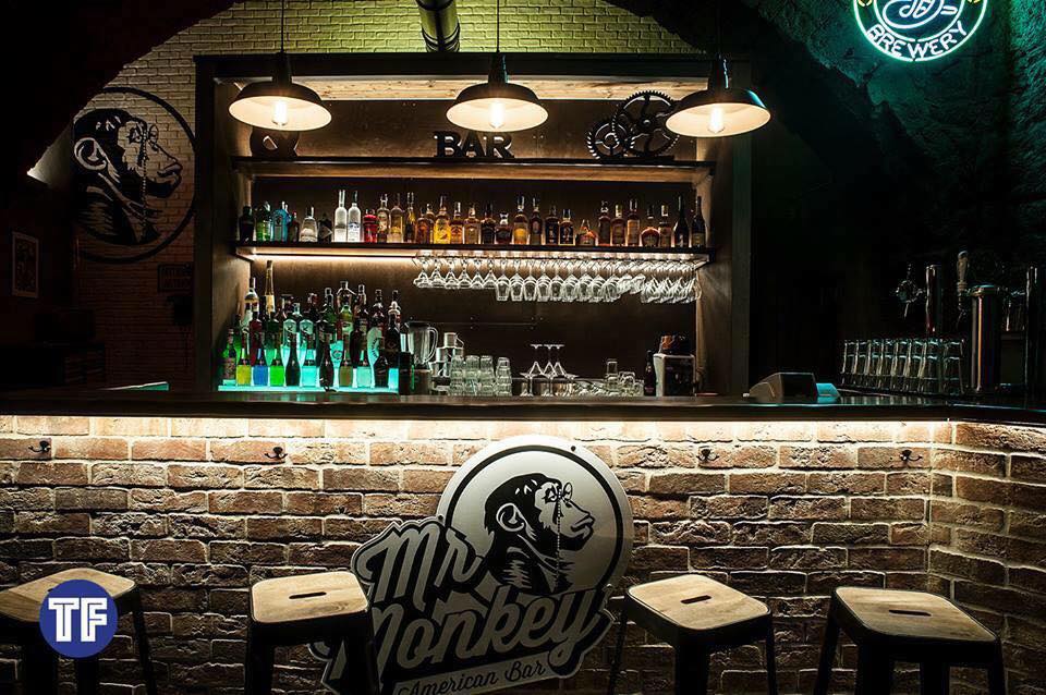 bar