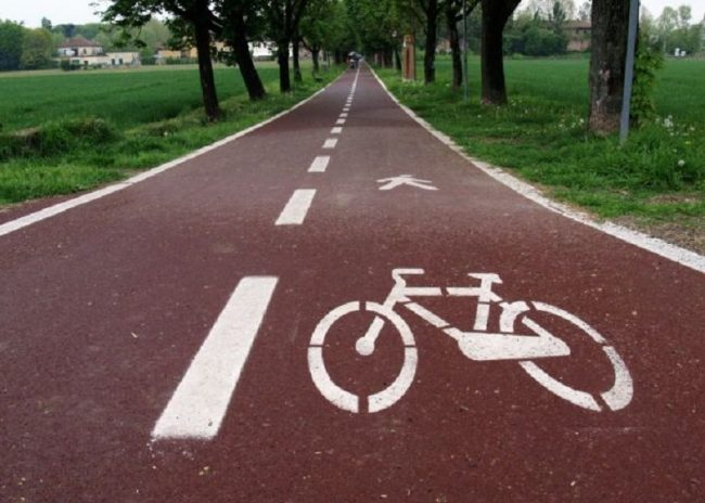 Pista-ciclabile-650x464