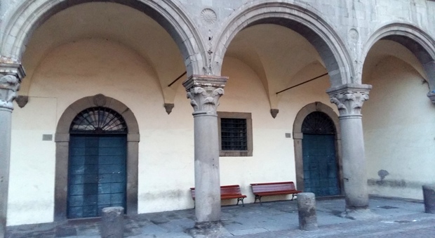 3617020_1138_portici.jpg
