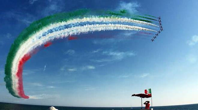 frecce-tricolori-108915.660x368