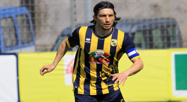 2611907_1500_scardala.jpg