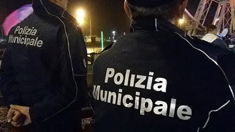 vigili urbani notte-2