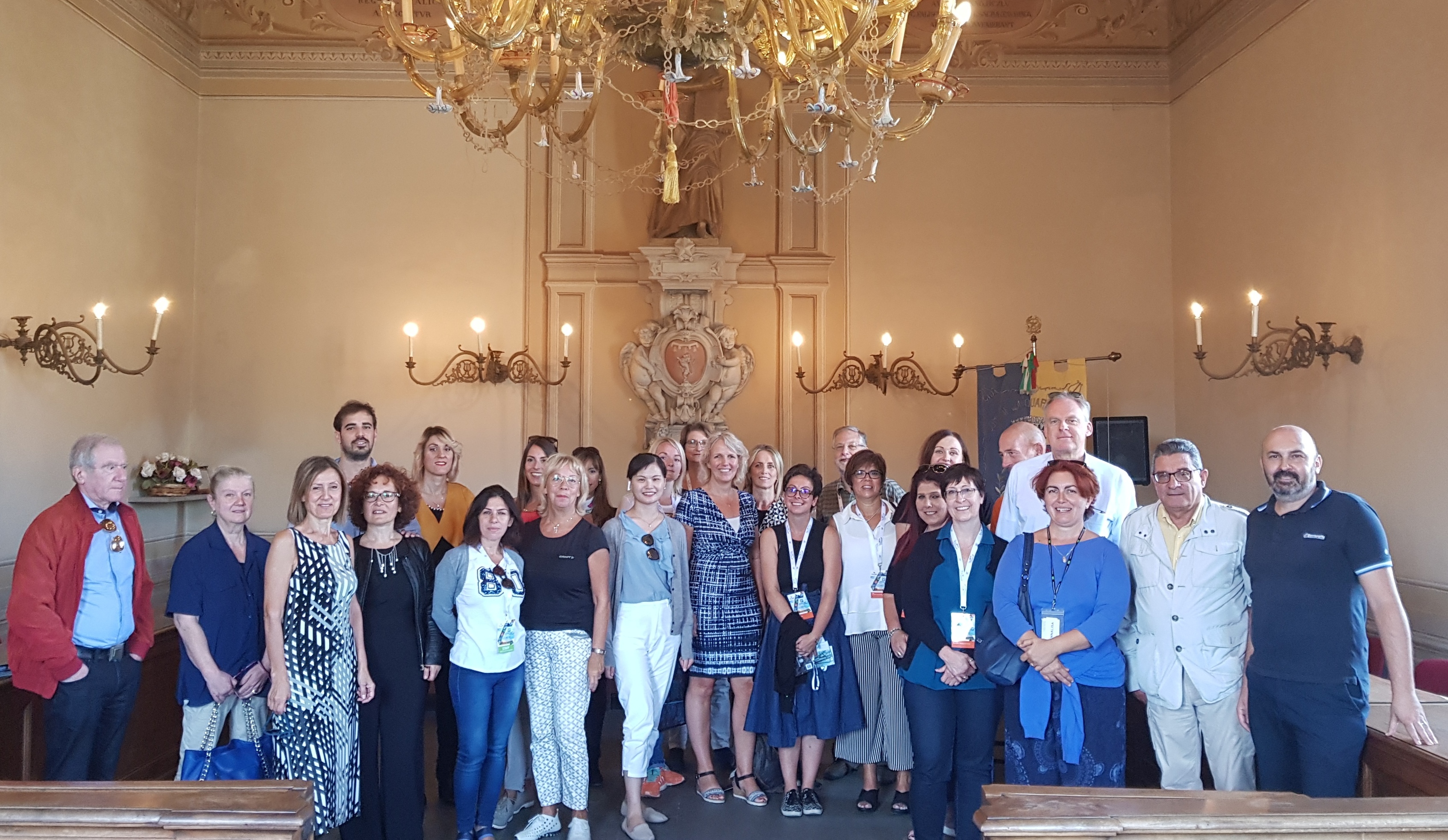 I buyers con gli imprenditori della Rete nell'aula consiliare del Comune di Acquapendente
