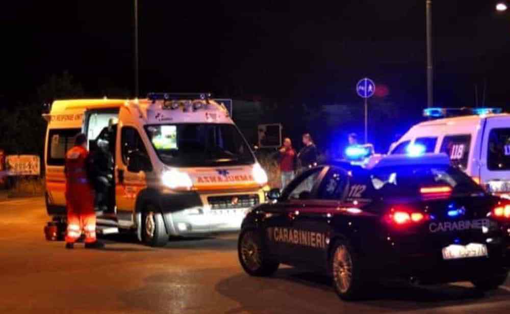 ambulanza carabinieri notte-2