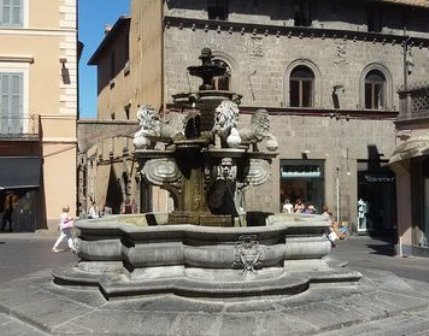 fontana-in-piazza-delle