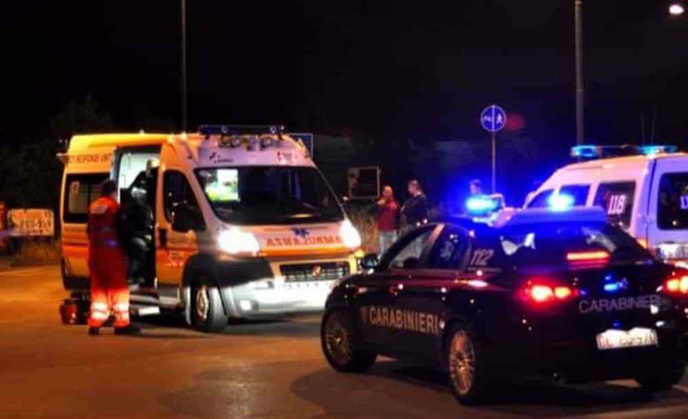 ambulanza carabinieri notte-2