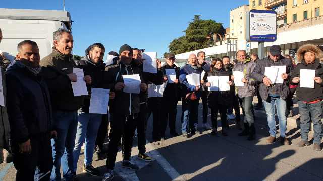 Mara Moscatelli - Ambulanti piazza del sacrario