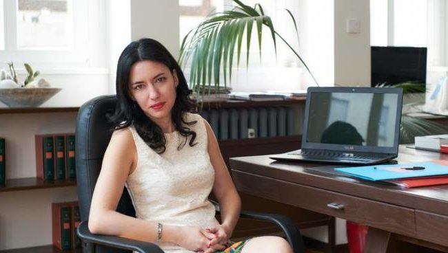 lucia-azzolina-1-650x368