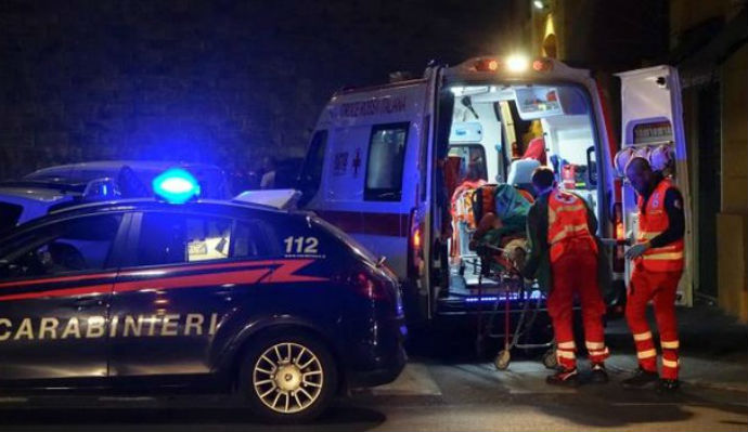 carabinieri-ambulanza-notte