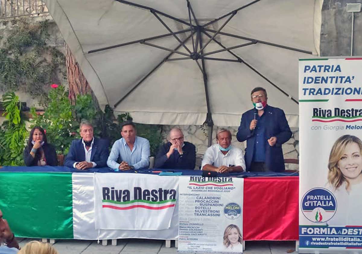 RIVA-DESTRA-FORMIA-TAVOLO