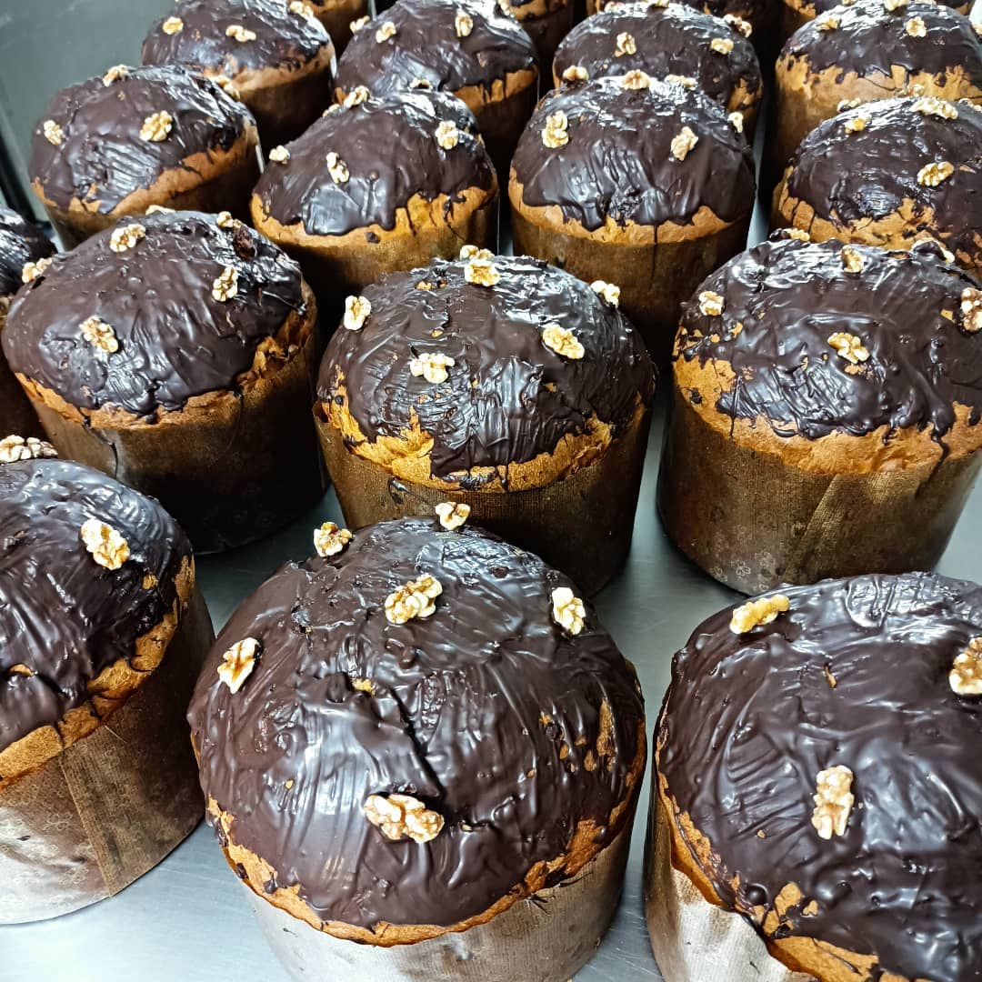 Pasticceria Nunziangeli - Panettoni noci e cioccolato