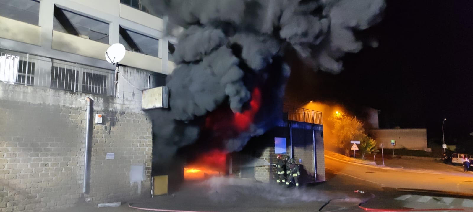 Foto incendio a Soriano nel Cimino
