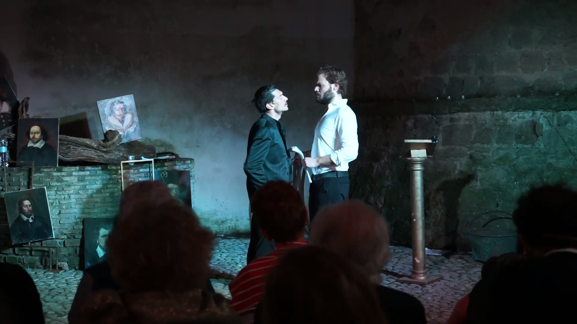 La guerra dei teatri 02