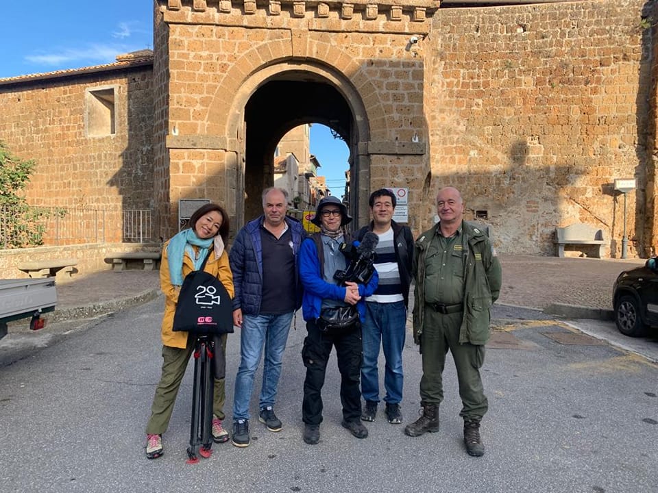 foto televisione giapponese a Barbarano Romano