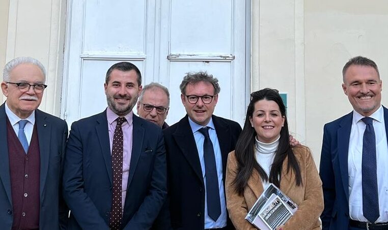 Foto assemblea Città della Ceramica