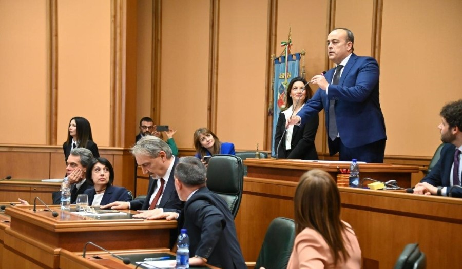 Foto consiglio regionale Lazio Rocca