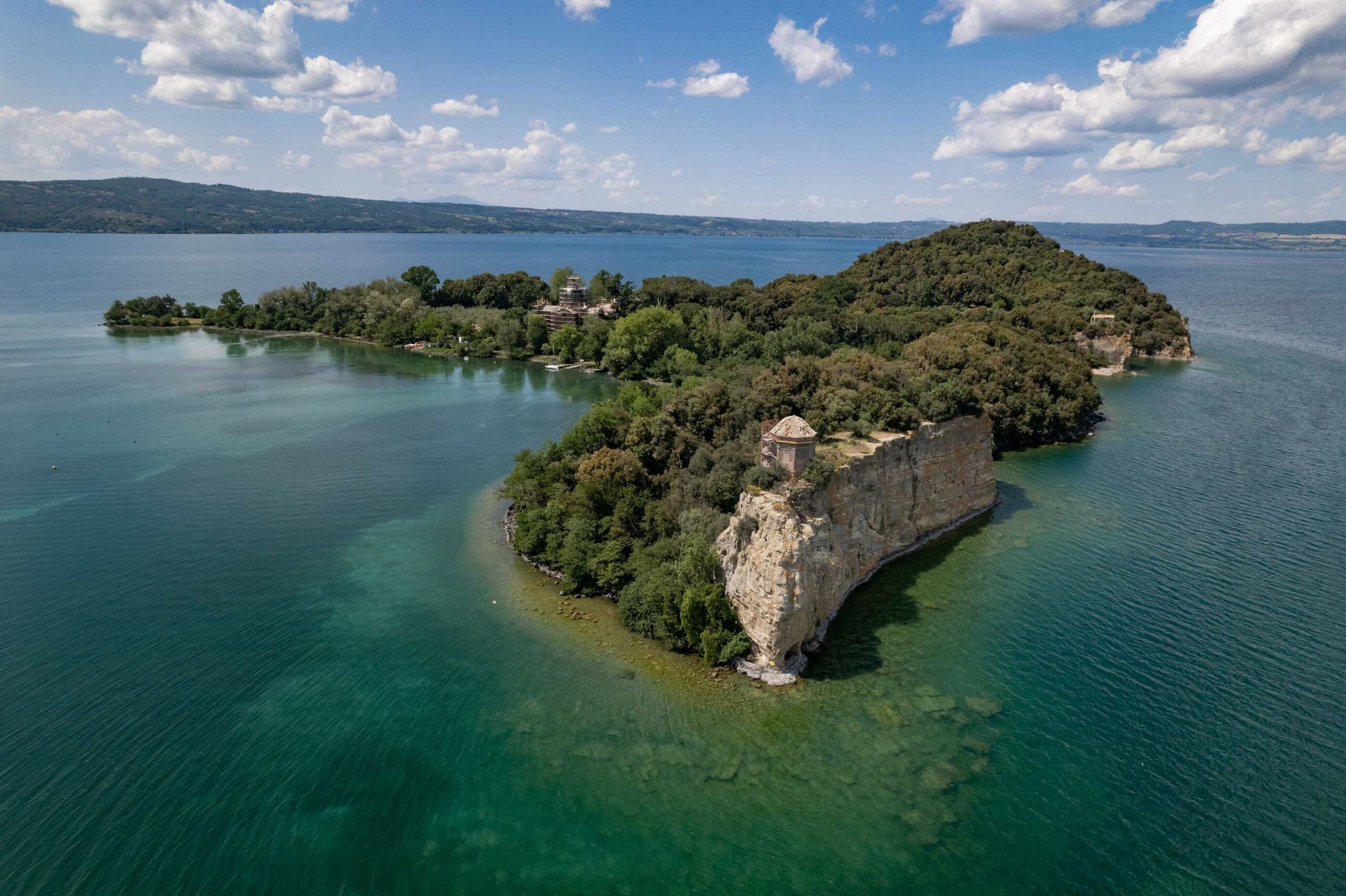 Isola Bisentina
