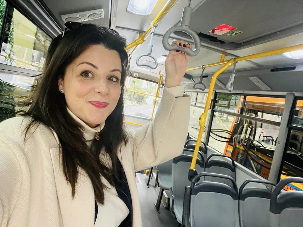 Foto Chiara Frontini su autobus
