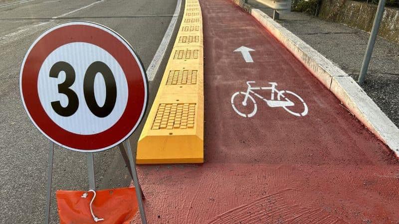 Foto pista ciclabile