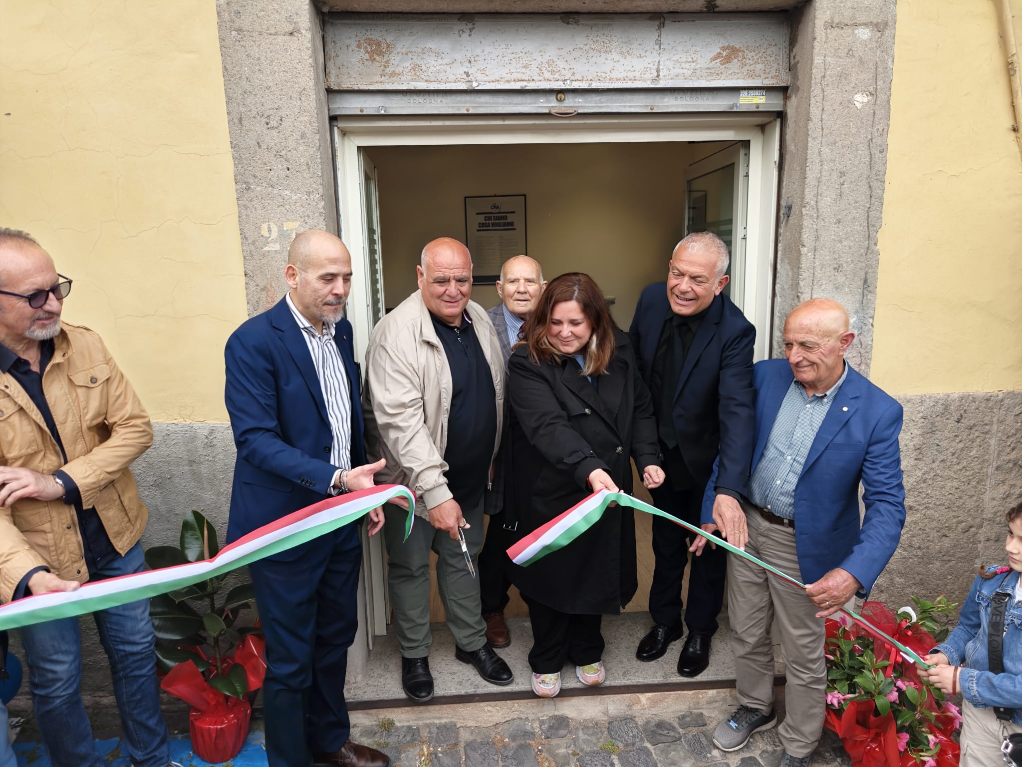 Taglio del nastro per la nuova sede Cna a Soriano nel Cimino