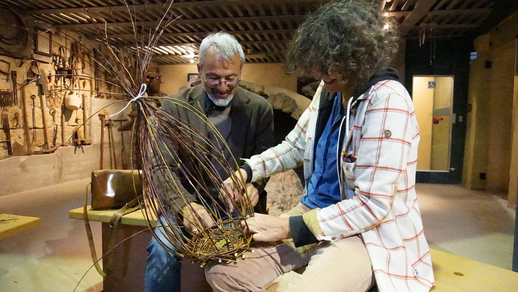 06 Foto Laboratorio di cesteria Museo della terra di Latera