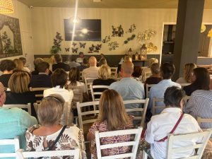 Aspettando Filippo Rossi Godot: storie di Messia, Battisti, guru della comunicazione (o superparucca) e siluri