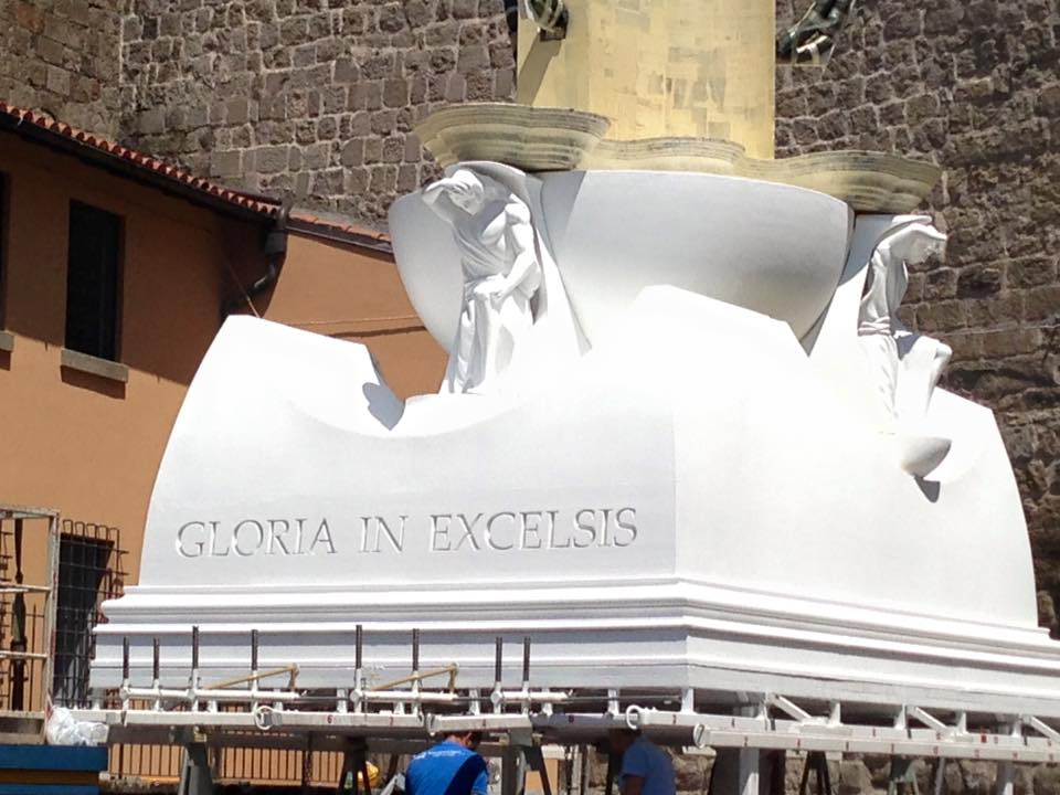 Gloria 01