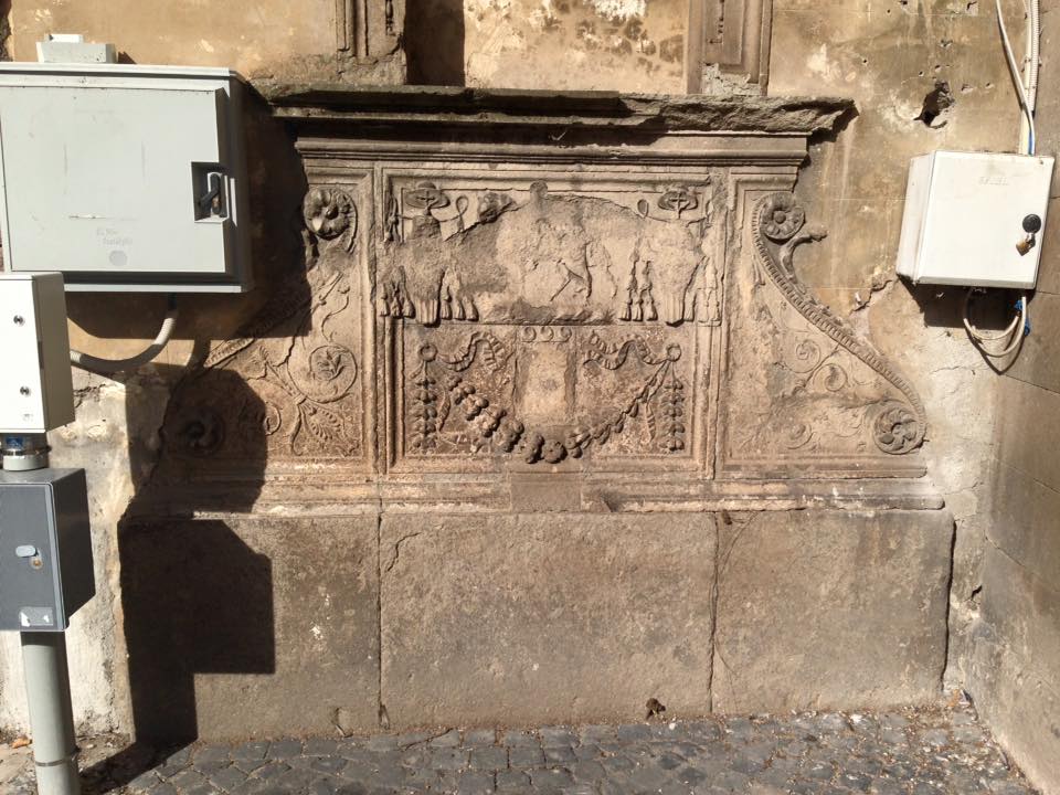 fontana pio II 01